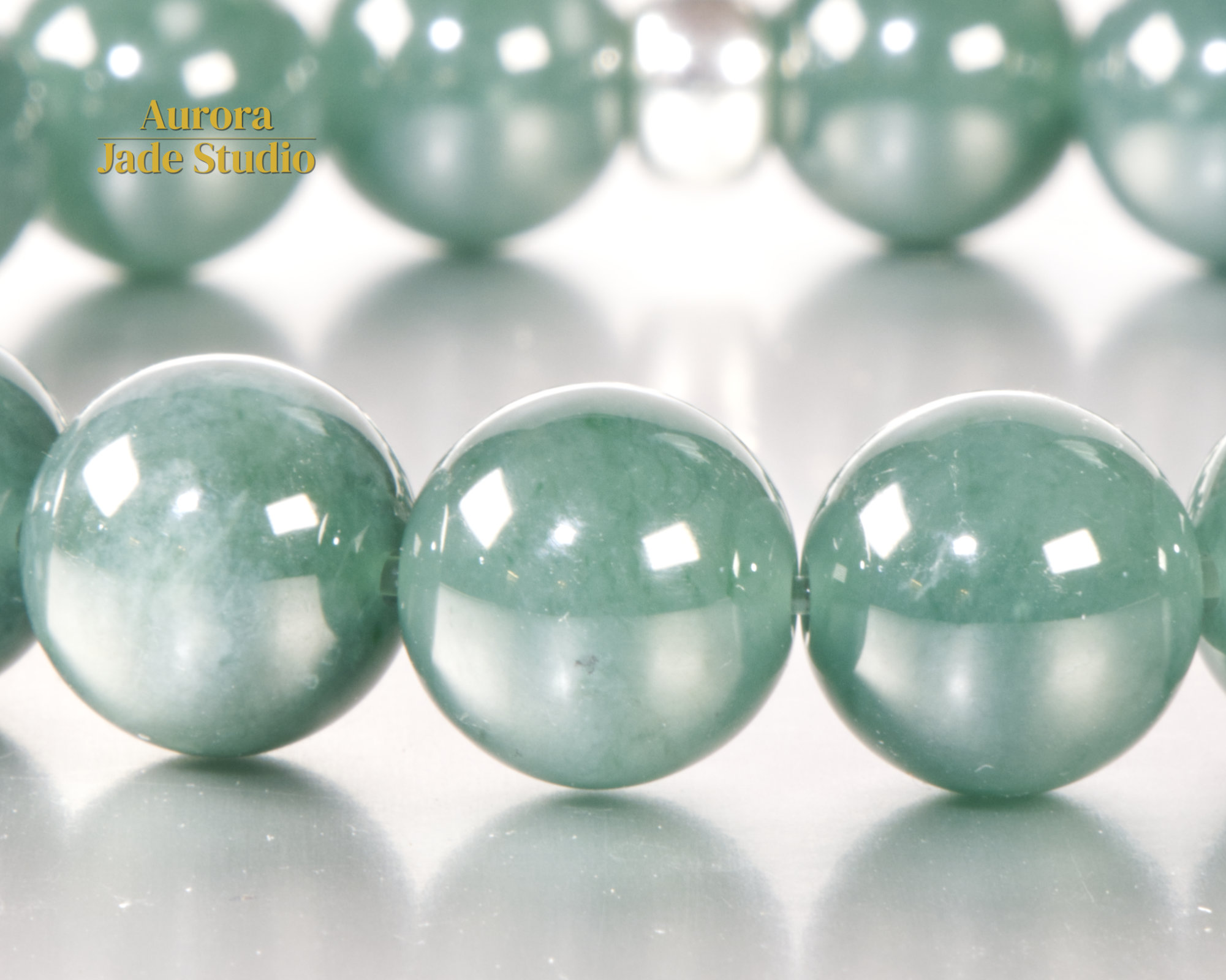 Guatemalan Blue-Green Jadeite Bracelet - Image 8