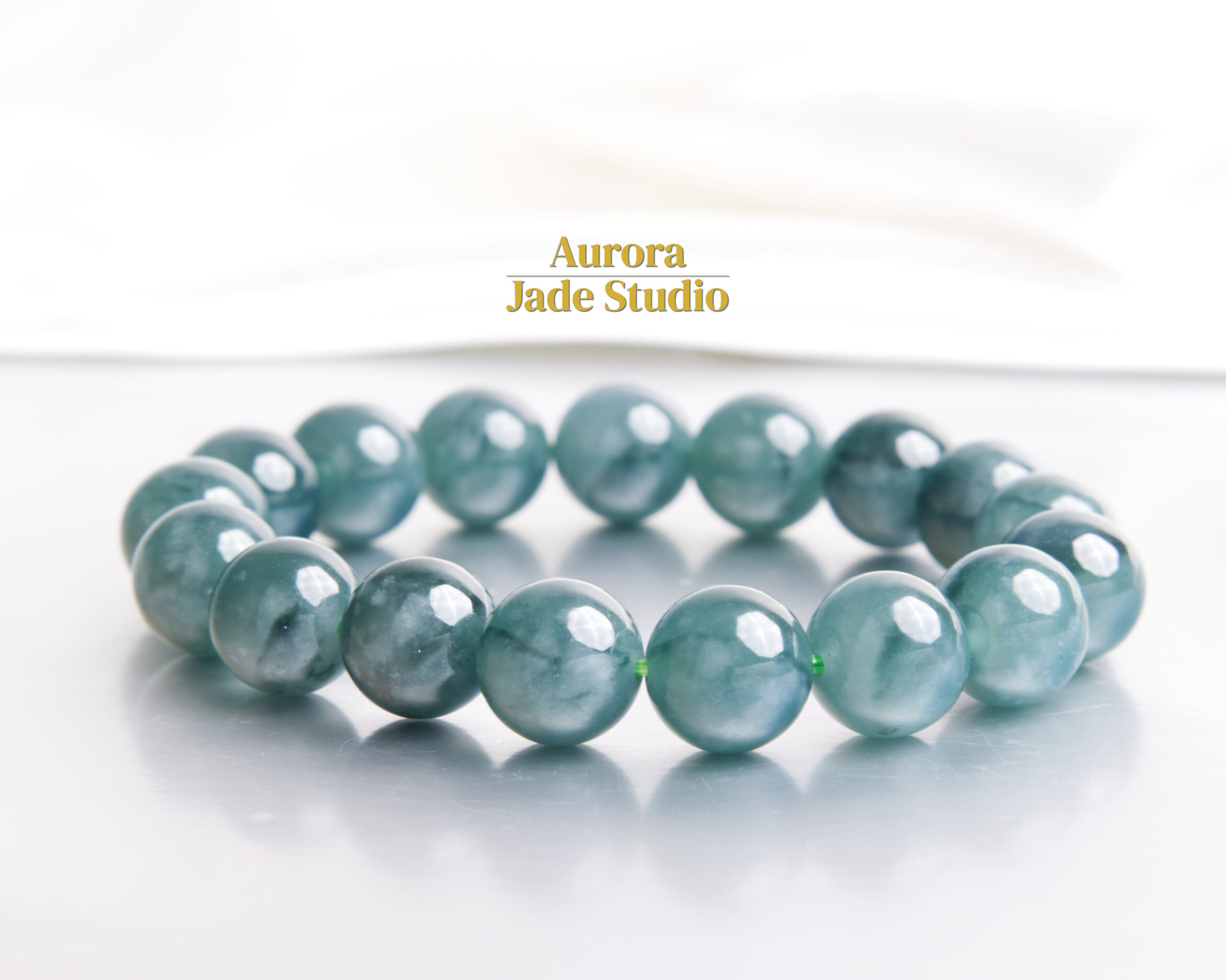 Natural Guatemalan Green Jadeite Bracelet – Certified Type A Jade - Image 10