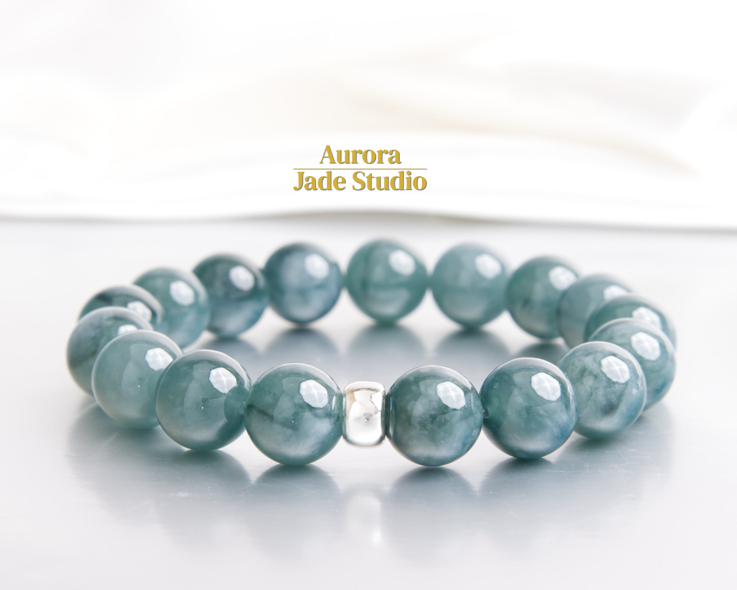 Natural Guatemalan Green Jadeite Bracelet – Certified Type A Jade - Image 8