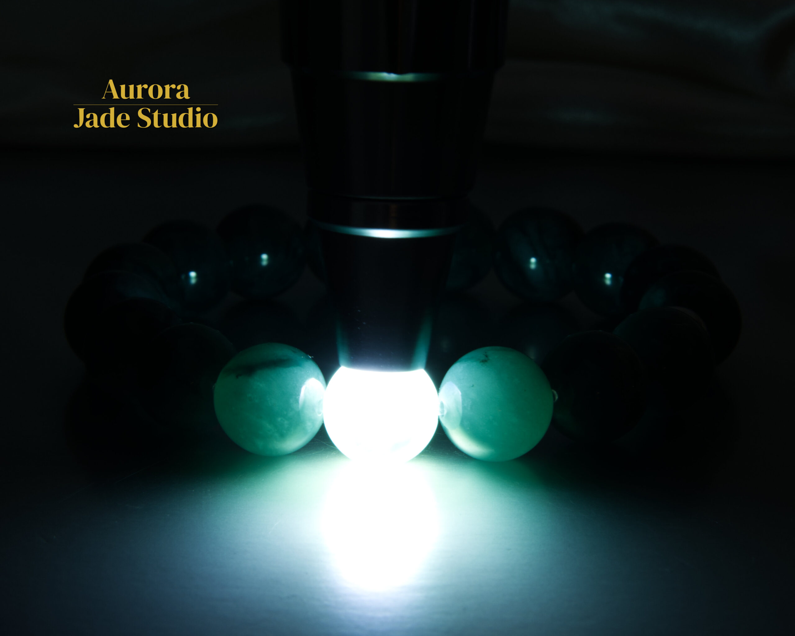 Natural Guatemalan Green Jadeite Bracelet – Certified Type A Jade - Image 3