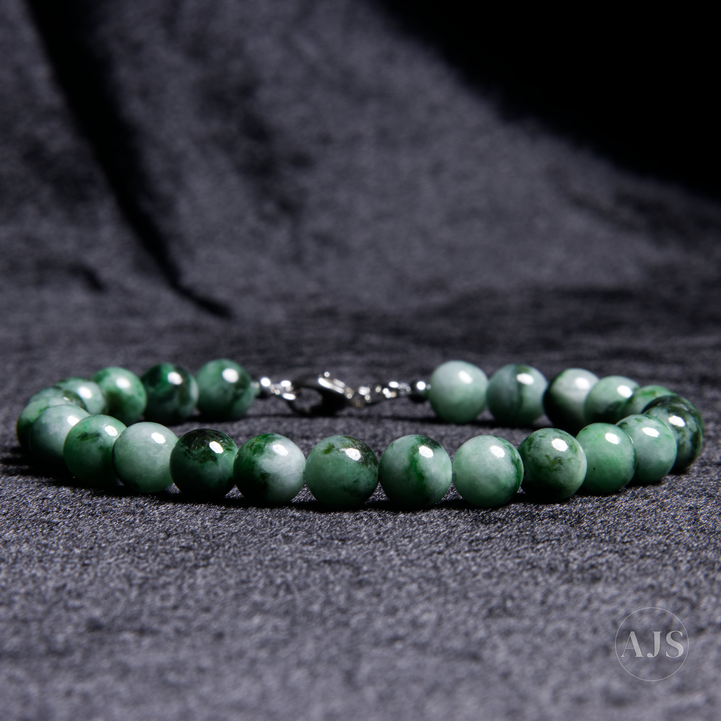 Genuine Type A Burmese Jadeite Bracelet — Natural Green Pattern, 8.4 mm