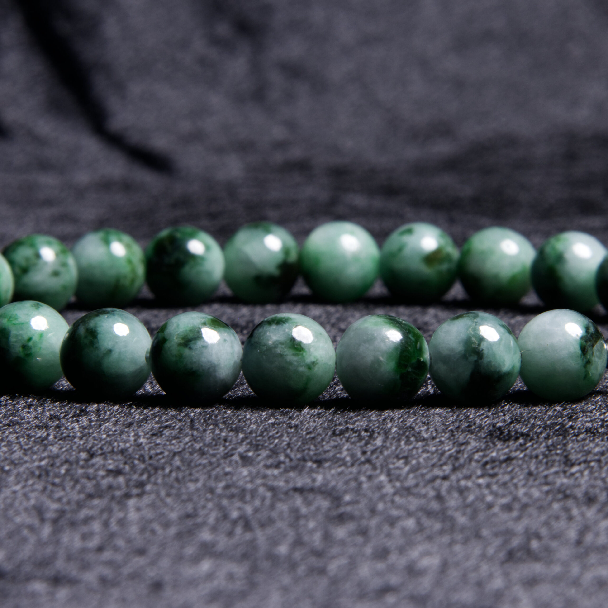 Genuine Type A Burmese Jadeite Bracelet — Natural Green Pattern, 8.4 mm - Image 3